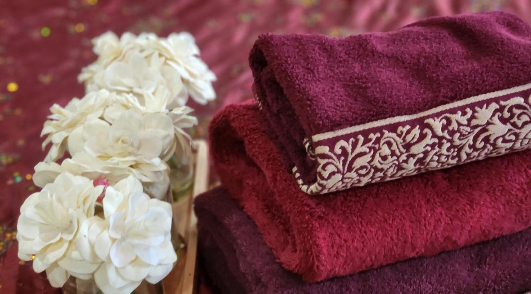 סארי Empress Palace Hotel מראה חיצוני תמונה