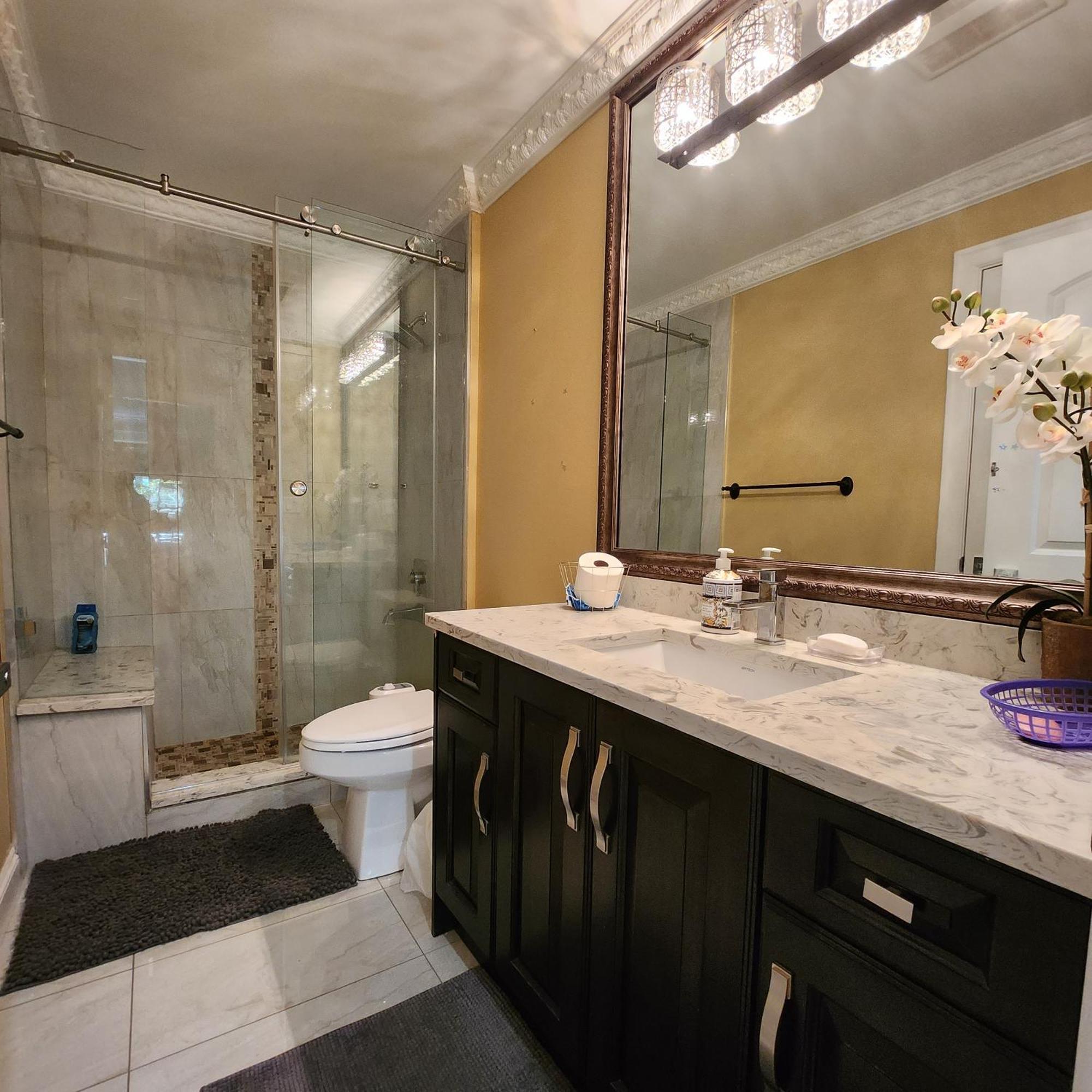 סארי Empress Palace Hotel מראה חיצוני תמונה