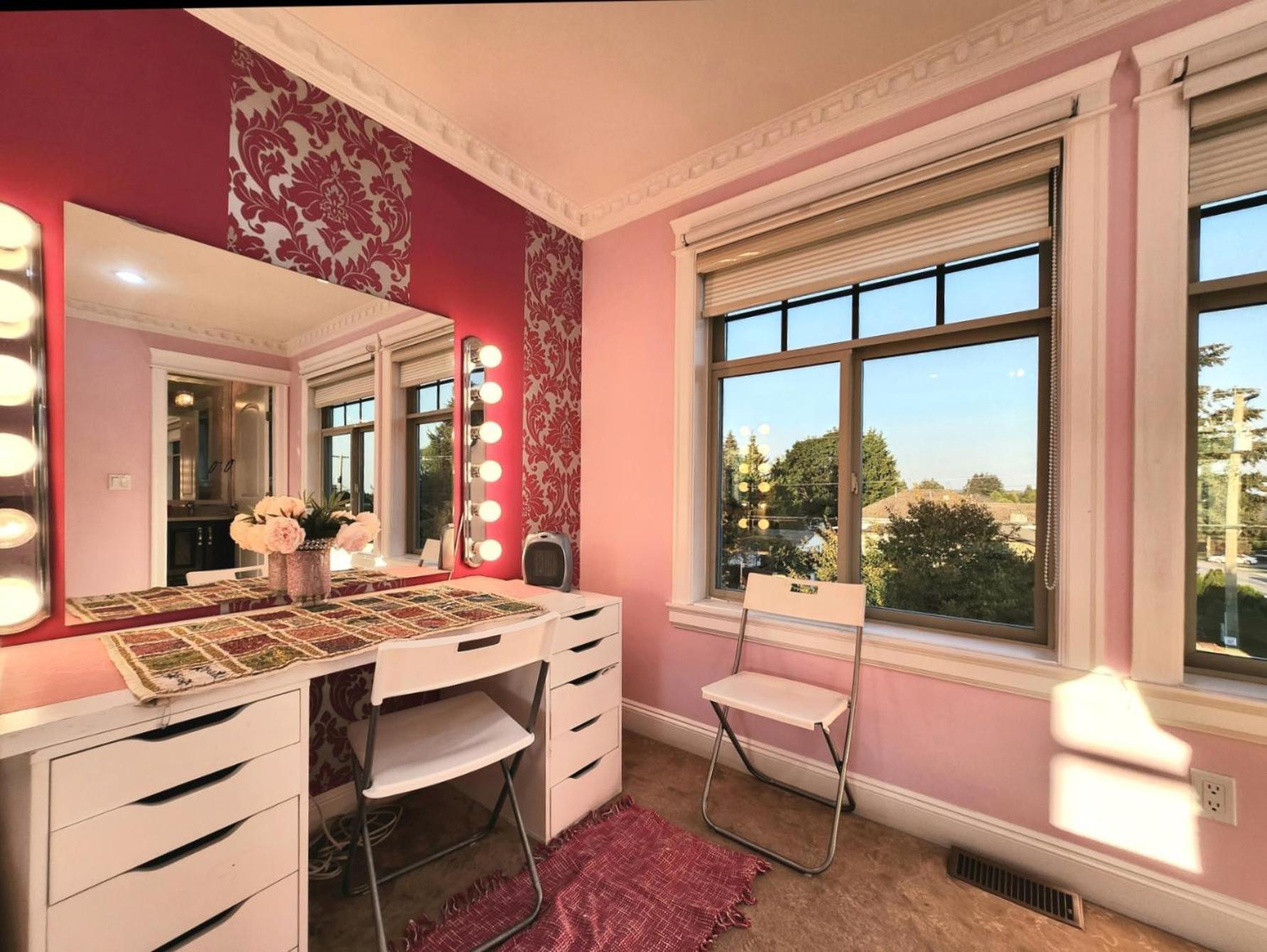 סארי Empress Palace Hotel מראה חיצוני תמונה