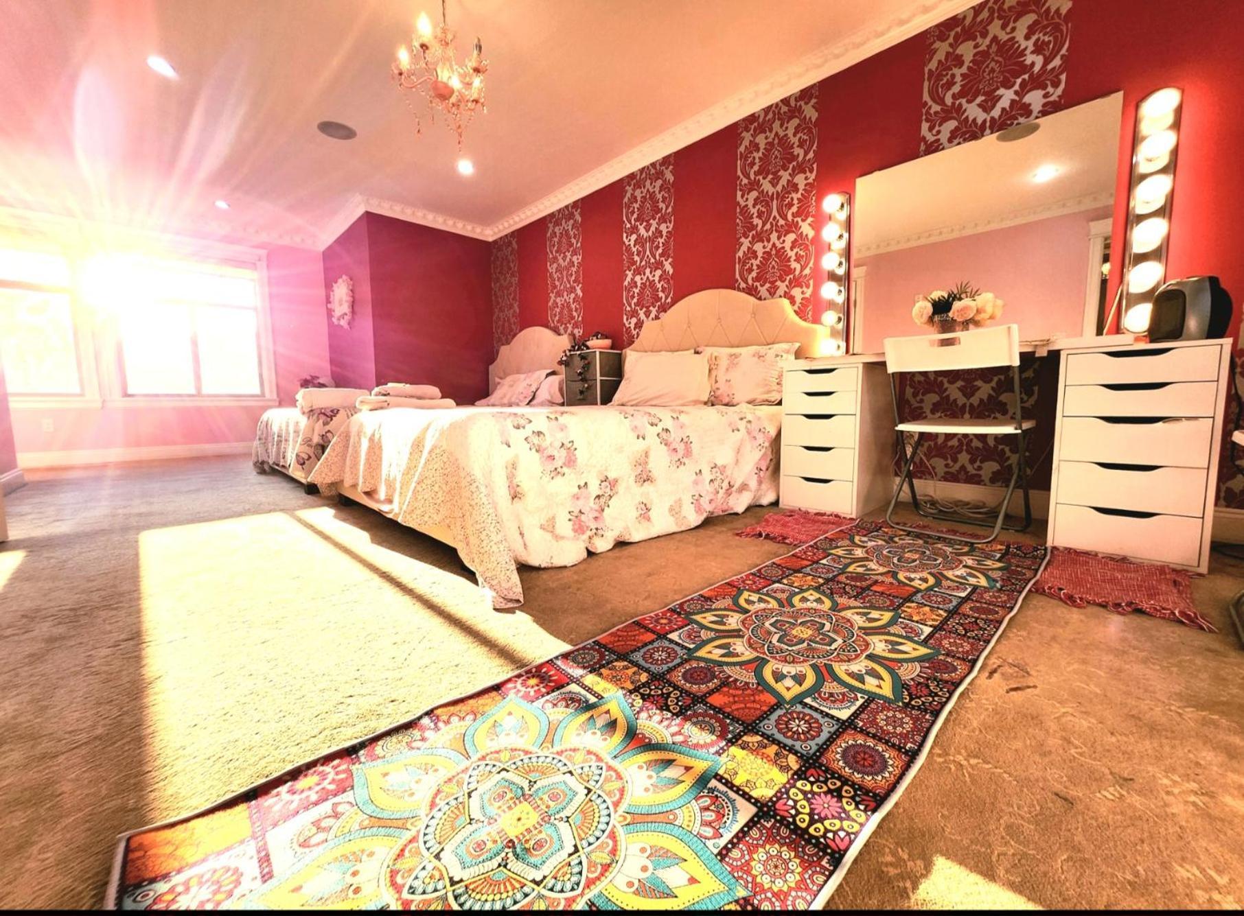 סארי Empress Palace Hotel מראה חיצוני תמונה