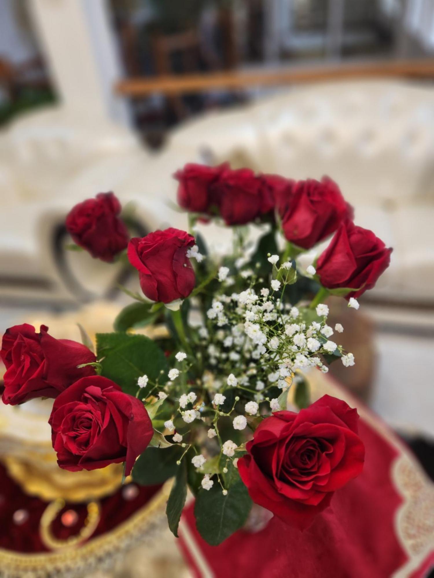 סארי Empress Palace Hotel מראה חיצוני תמונה